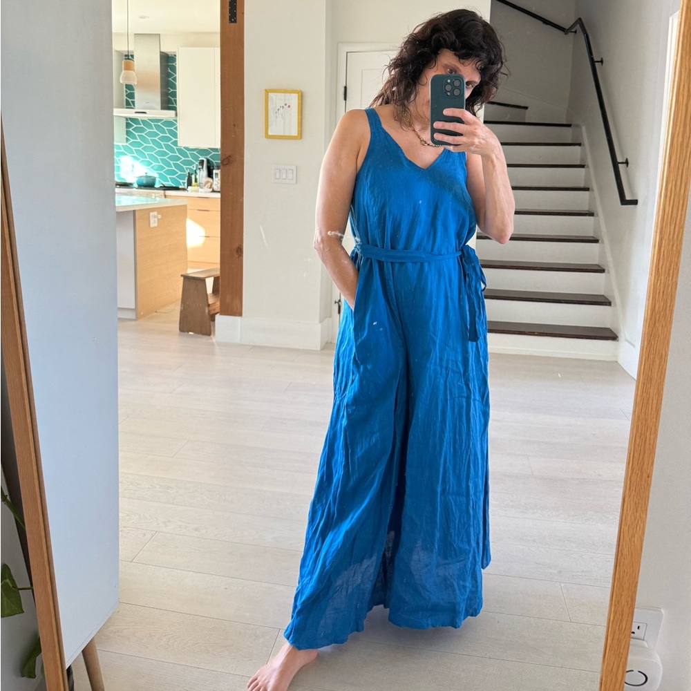 Curator Sleeveless Mara Blue maxi dress